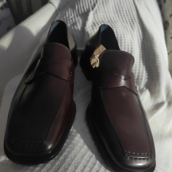 Salvatore ferragamo leather flats